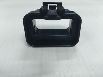 Color negro de la cubierta del enchufe del contacto hecha del conector plástico de la pieza de la inyección plástica del moldeo por inyección con el enchufe